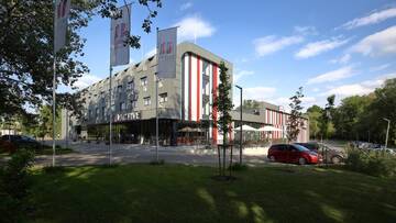 Отель Active Hotel Вроцлав